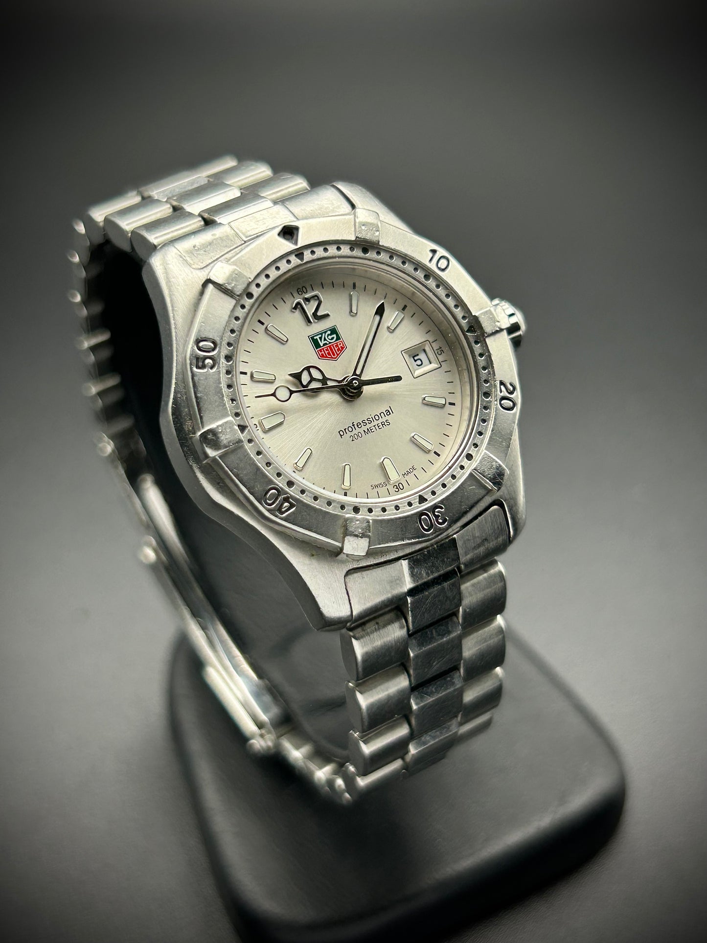 Tag Heuer Professional 200m