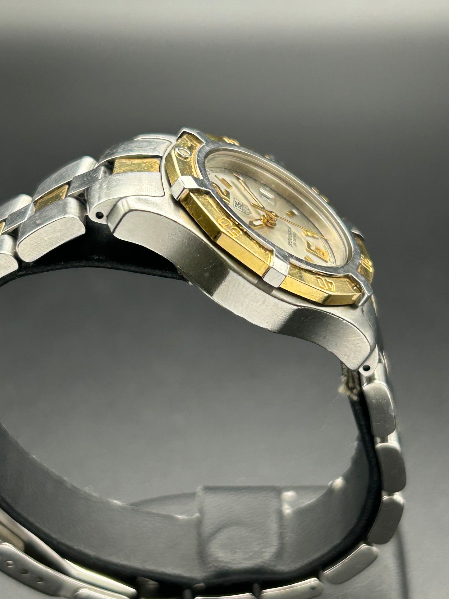 Tag Heuer 2000 Exclusive 200m Professional