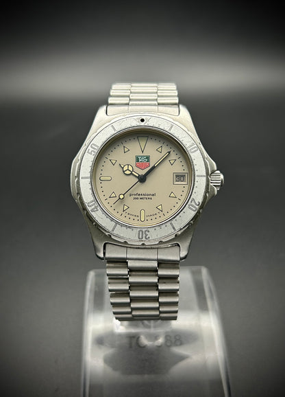 Tag Heuer Professional 2000