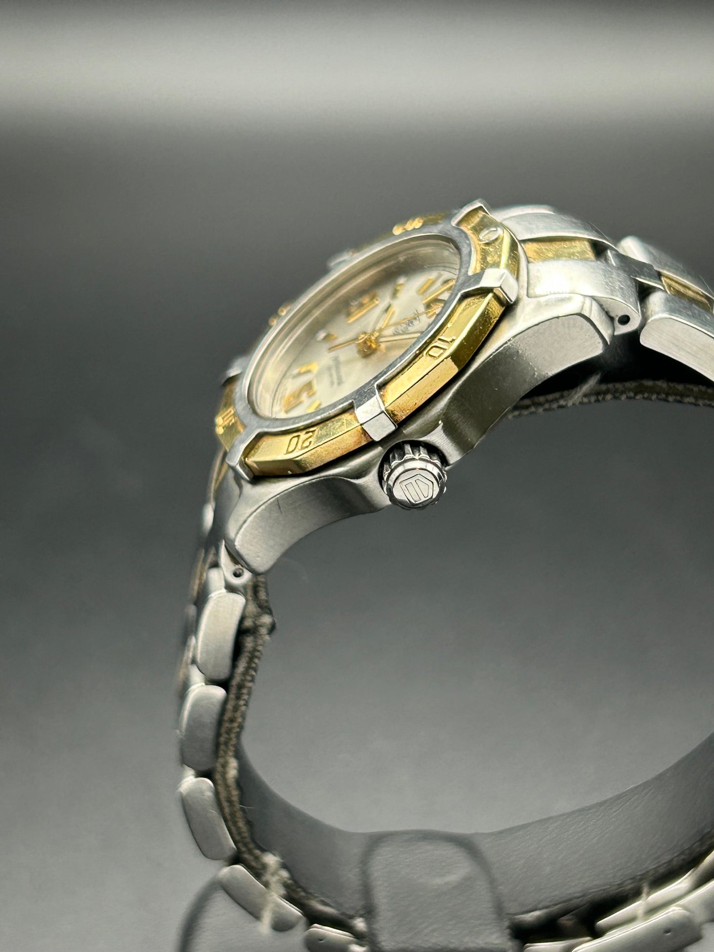 Tag Heuer 2000 Exclusive 200m Professional