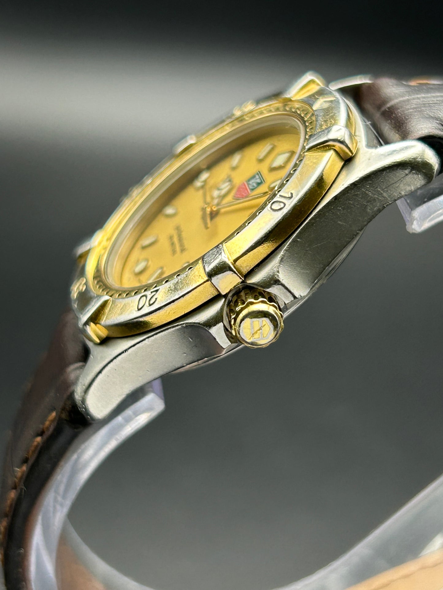 Tag Heuer 2000 200m Professional