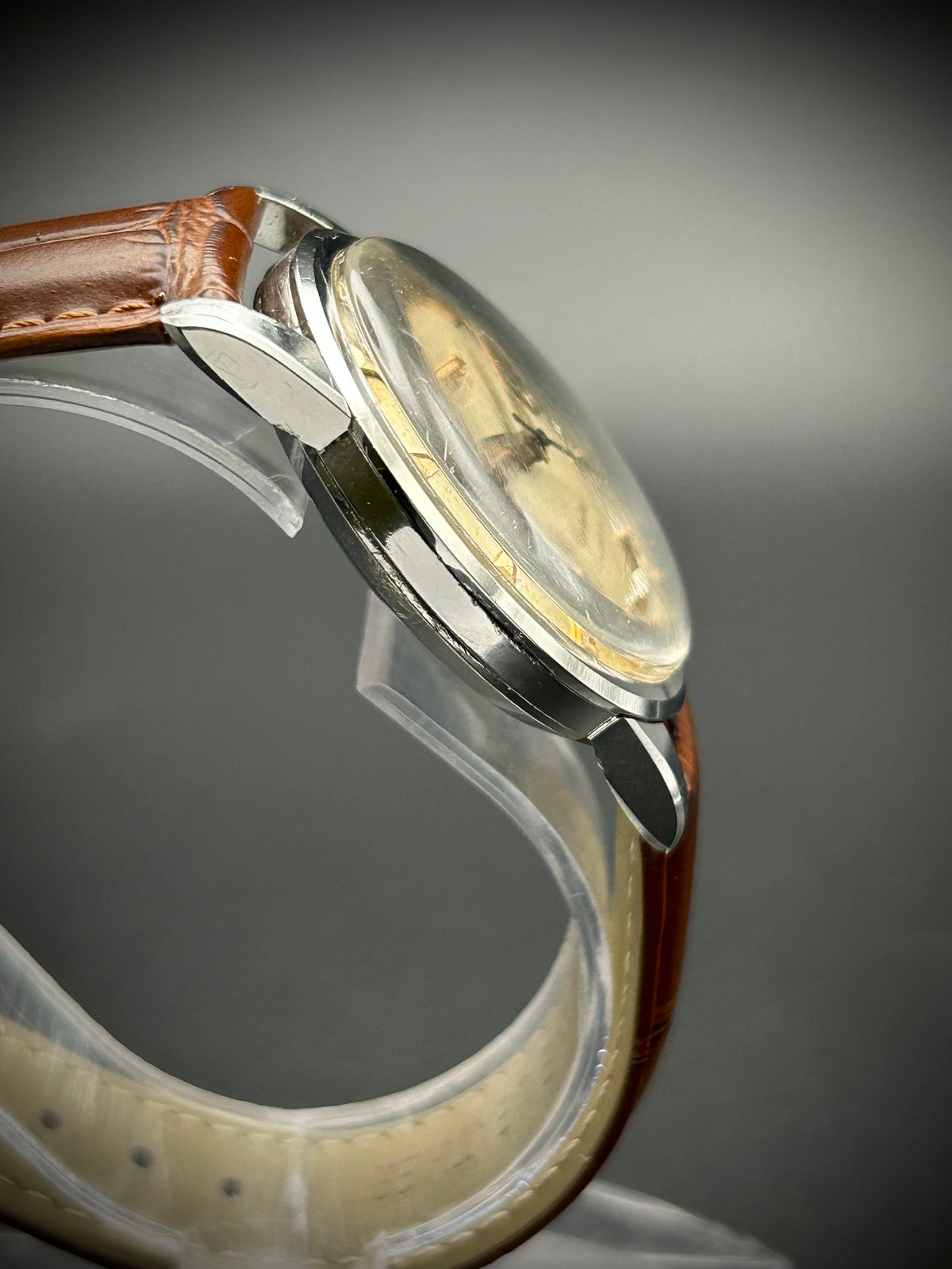 Omega Geneve Calendar