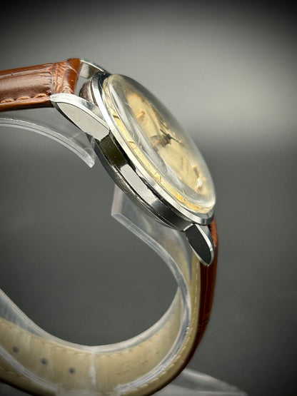 Omega Geneve Calendar