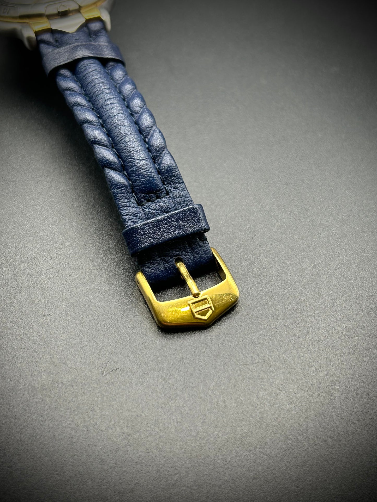 Tag Heuer 6000 18k gold bezel