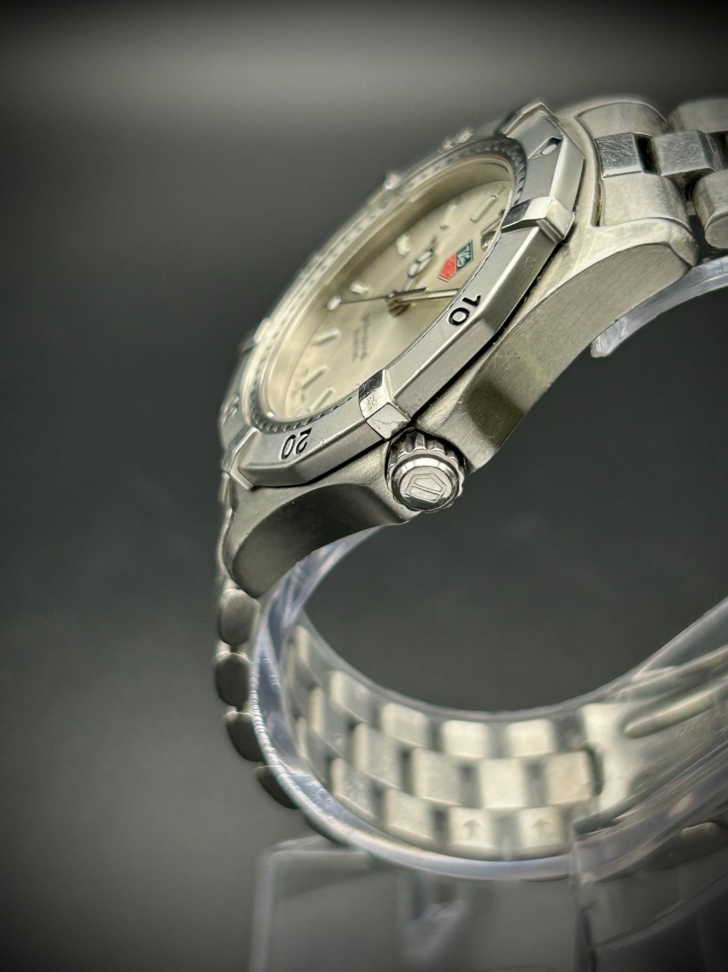 Tag Heuer 2000 Professional 200m