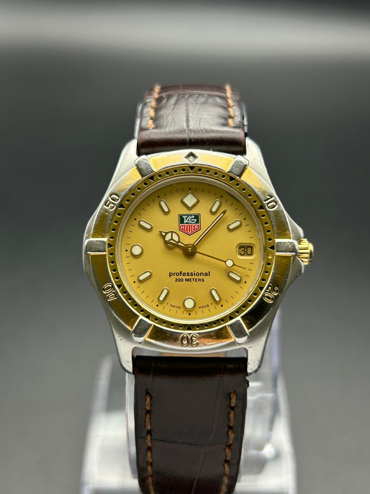 Tag Heuer 2000 200m Professional