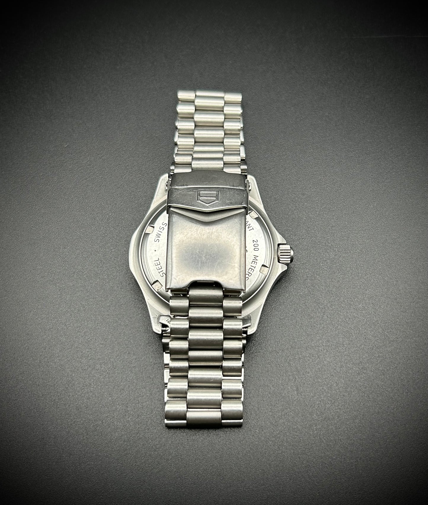 Tag Heuer Professional 2000