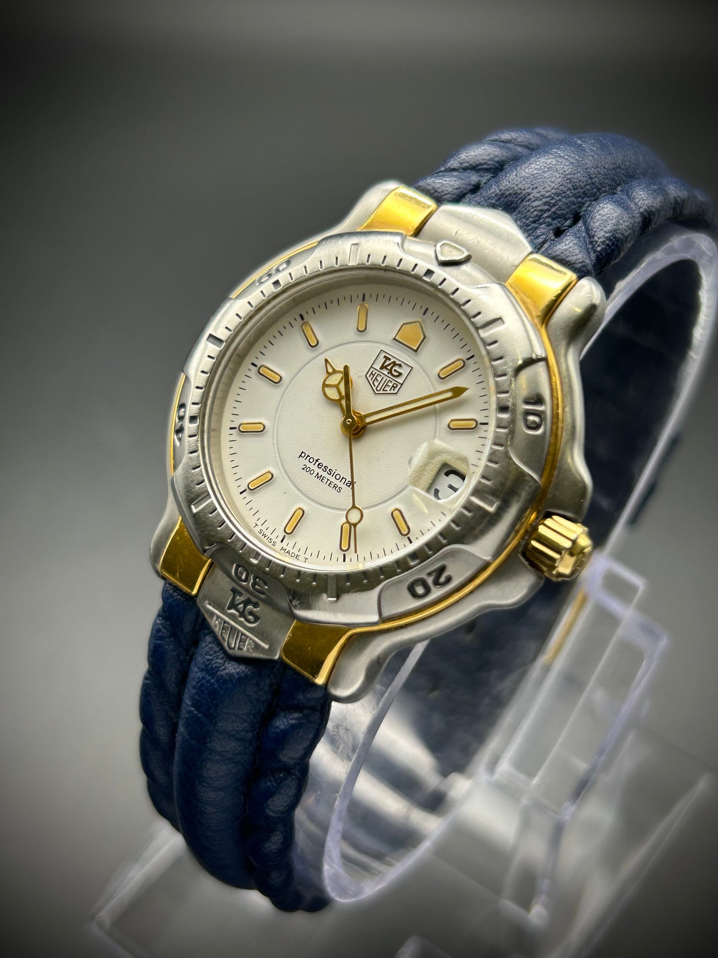 Tag Heuer 6000 18k gold bezel