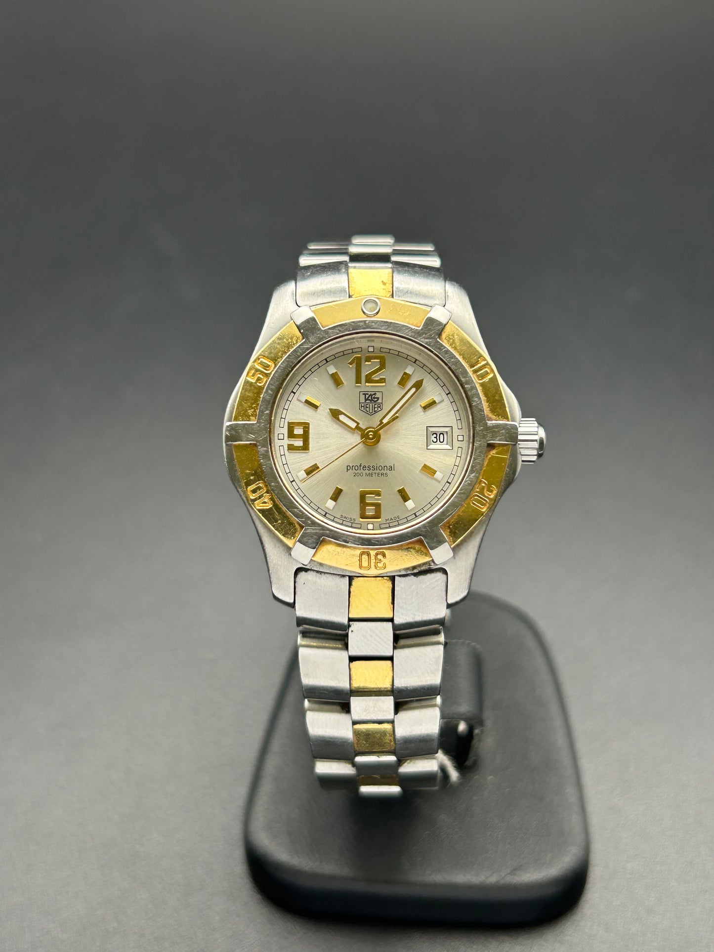 Tag Heuer 2000 Exclusive 200m Professional