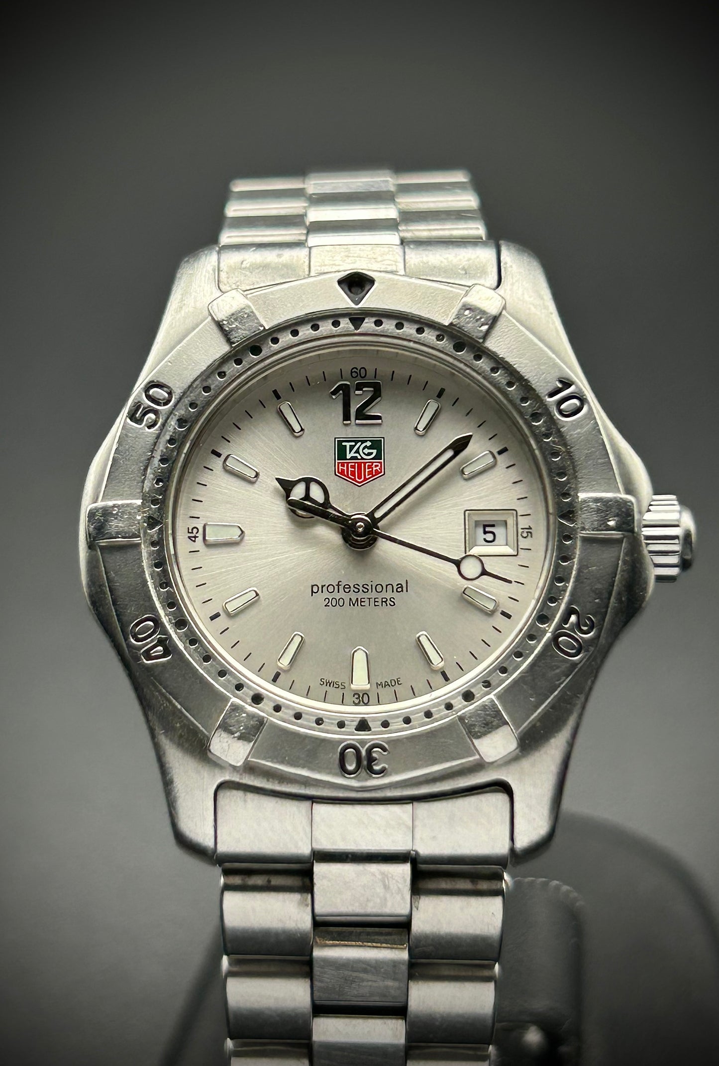 Tag Heuer Professional 200m