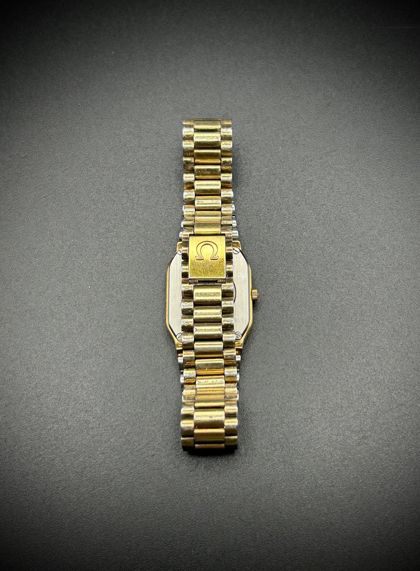 Omega De Ville