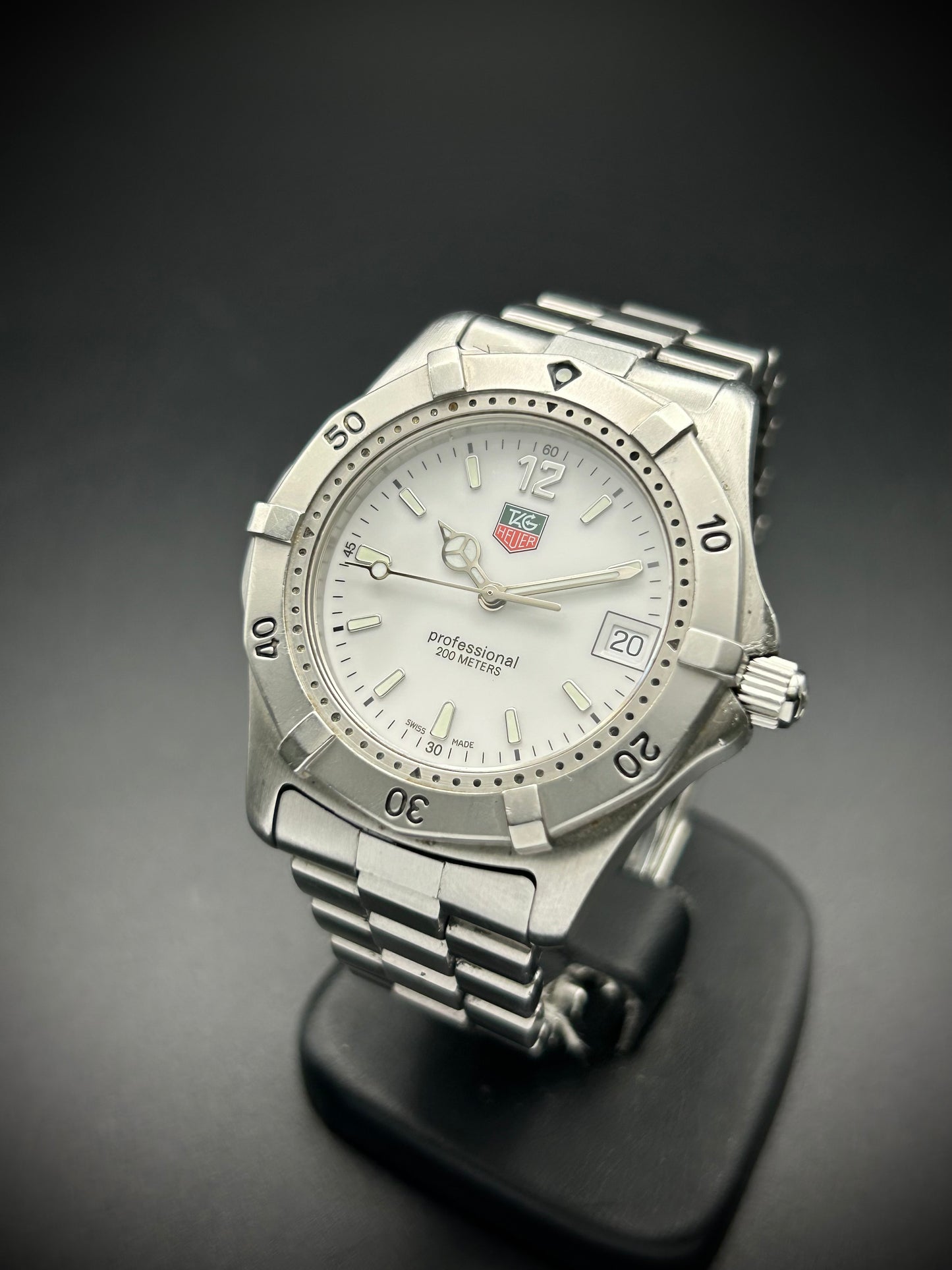 Tag Heuer Professional 200m