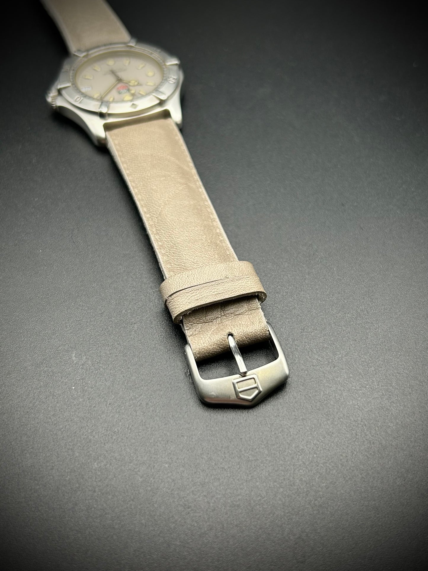 Tag Heuer 2000 Professional Classic