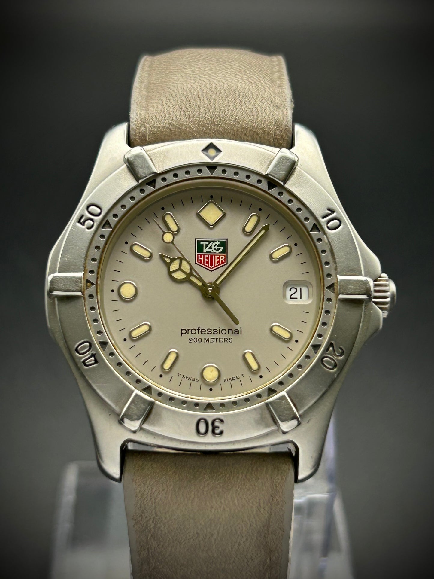 Tag Heuer 2000 Professional Classic