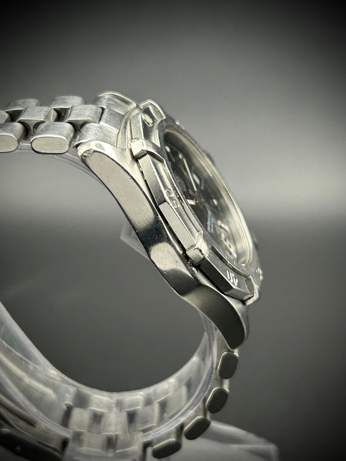 Tag Heuer 2000 Professional